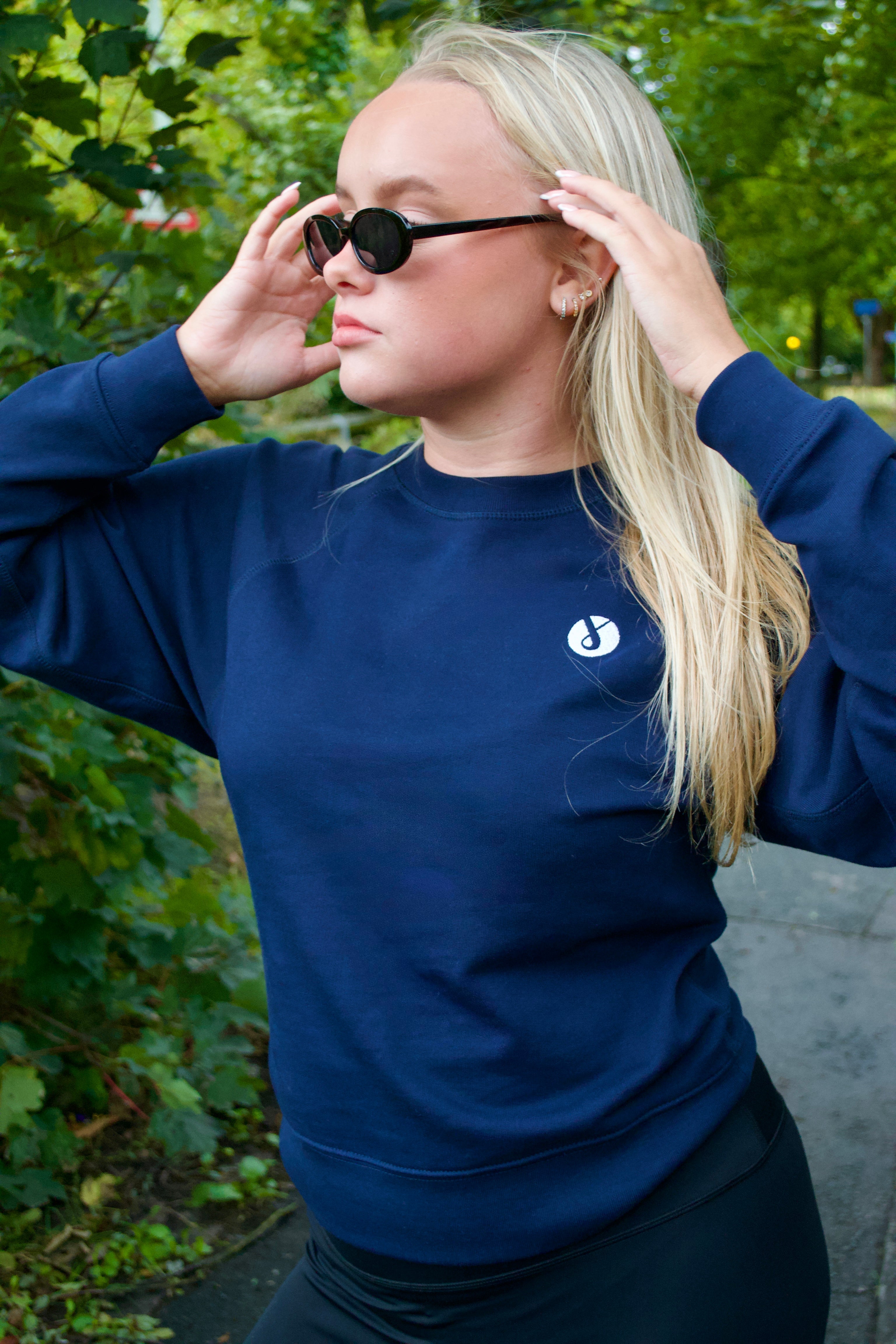 Essence Sweatshirt Skye